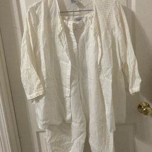 White linen capri set - lovely , classy set